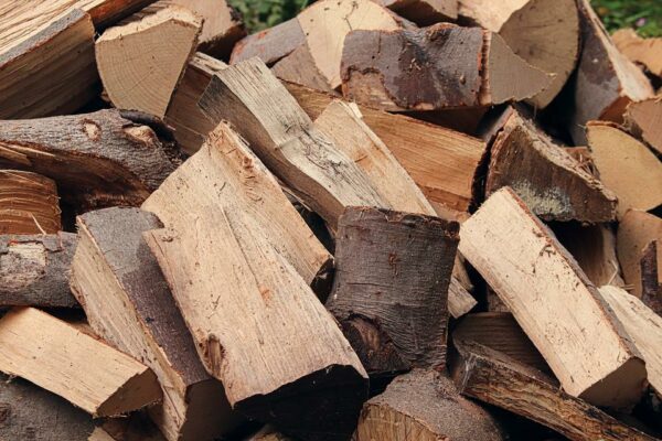 firewood-6999950_960_720